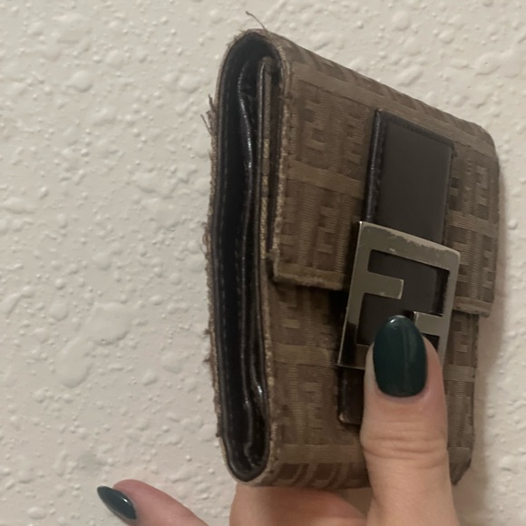 ****Authentic Fendi Zucca Print Wallet*** - Picture 4 of 7